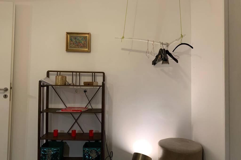 אתונה Quiet And Central Flat With Private Backyard Garden מראה חיצוני תמונה